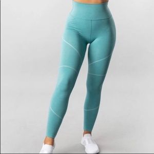Alphalete Og Revivals Capri Sun